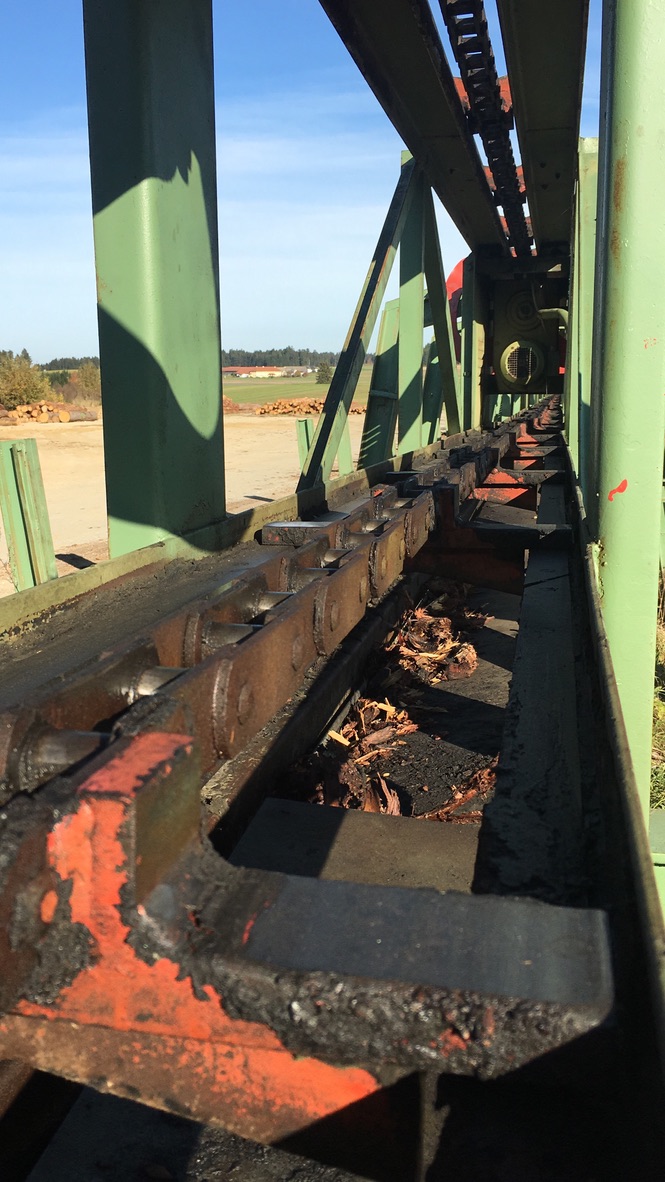 Log yard - Image 2