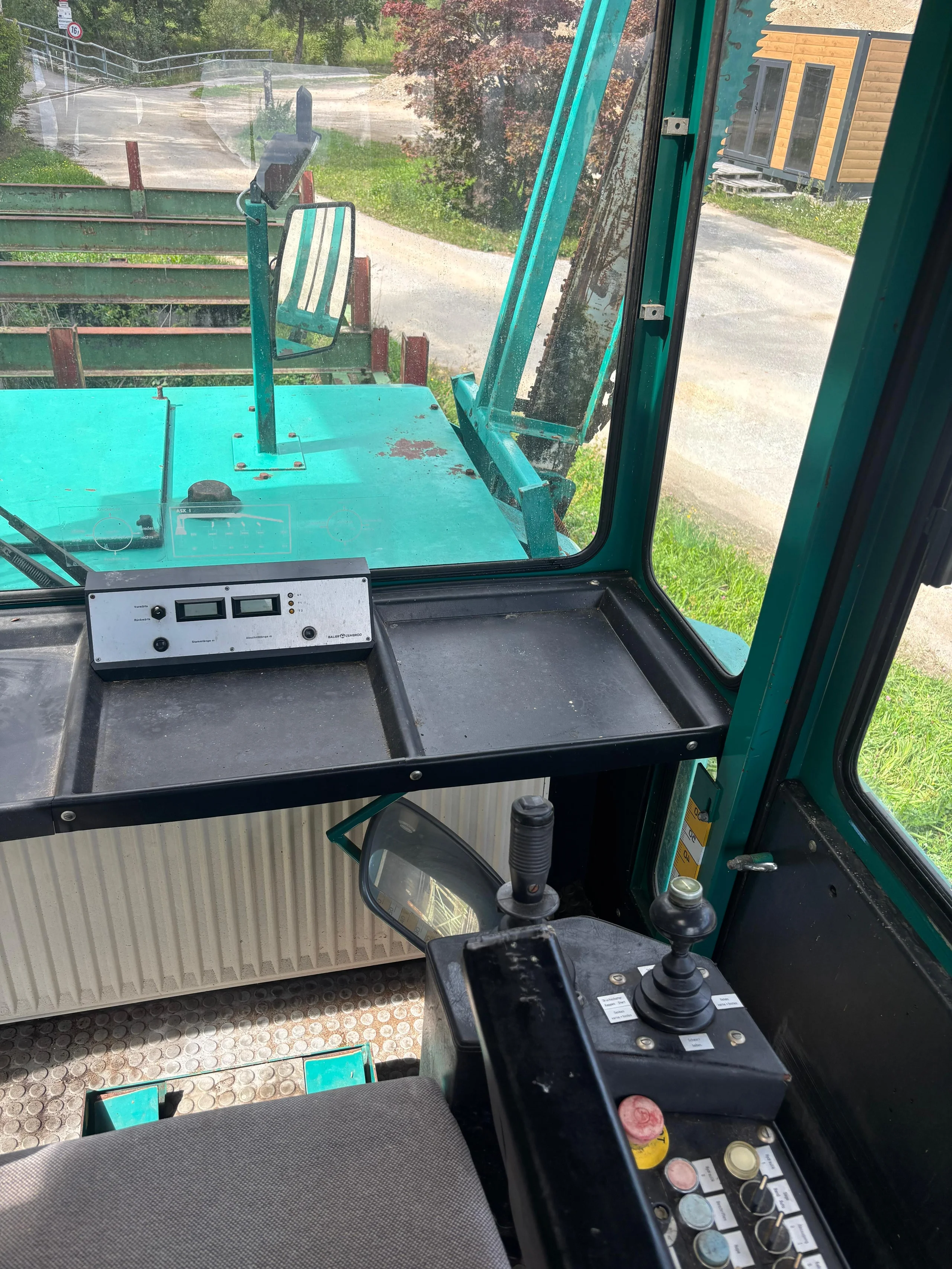 Baljer & Zembrod Sorting Crane - Image 10